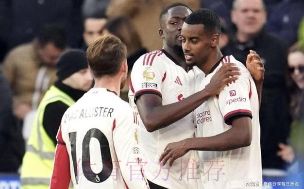 68分钟被换!利物浦1.5亿标王让斯洛特死心:5项数据挂零 评分6.5 68分钟被换!利物浦1.5亿标王让斯洛特死心:5项数据挂零 评分6.5